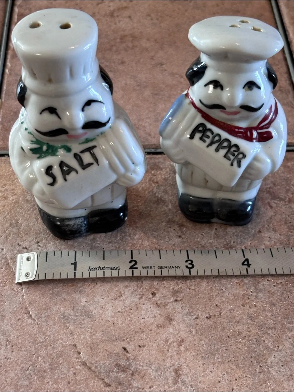 Salt and Pepper Shakers Old Italian Chef/Baker Duo, Great Vintage Condition